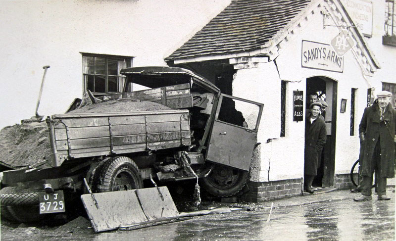 An accident at the Sandys Arms, probably in 1936