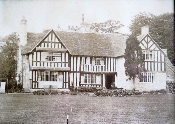 Wickhamford Manor in about 1910