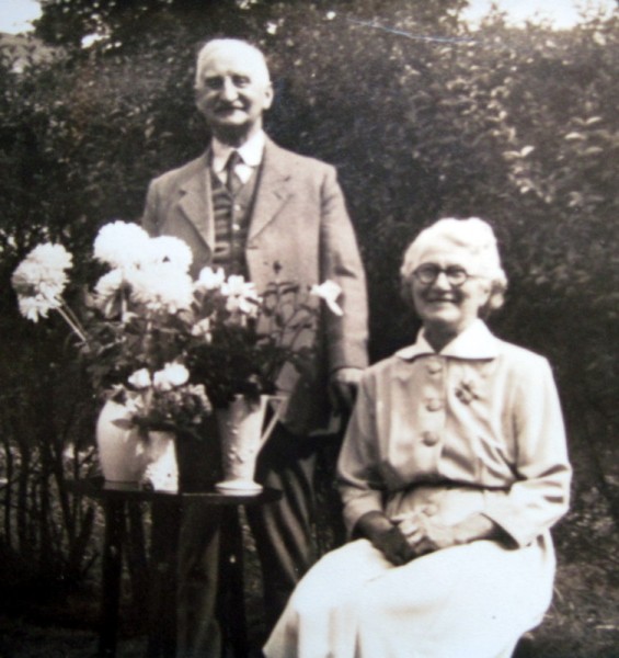 Thomas Smart Phillipps and his wife, Annie Margaret nee Turner.