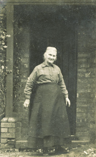 Diana Walters (nee White) outside of 8 Manor Road