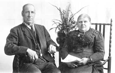 Studio portrait of Eliza and Samuel Stanley, c 1910.