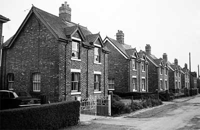 Brewers Lane, Badsey: Eliza's son, Ernest Stanley, lived in one of the new houses which were built in 1906.