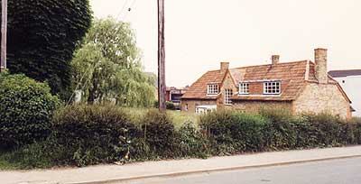 View from High Street in 1987 prior to the building of Manorside