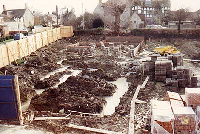 Building of Manorside in 1987