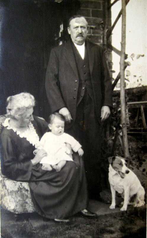 Edward George and Annie Georgina Pethard (nee Smith) with their grandson, Tony Collett, ca 1926.