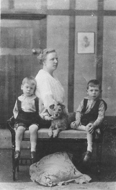 Alice Beatrice Dore and Walter and Arthur circa 1921