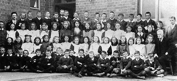 Class photo, late 1890s