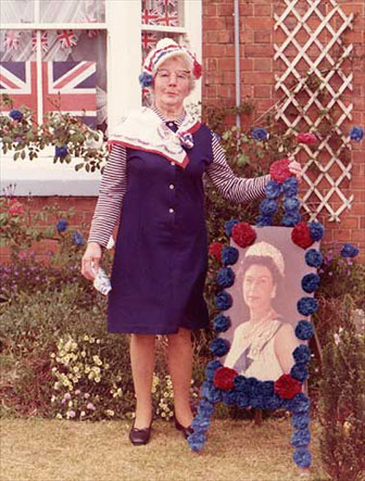 Edith Cleaver outside 1 Chapel Street, Badsey