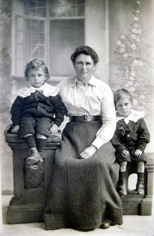 Mary Robbins with younger children, Tom and Fred. 