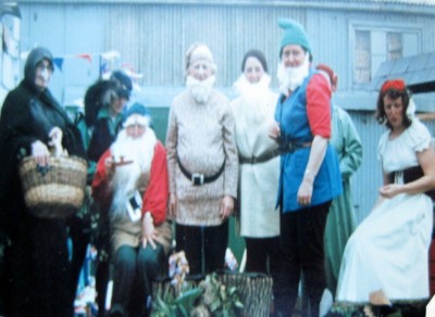 The Wickhamford W. I. float at Evesham Carnival on 11th June 1977