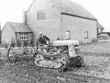 An Allis-Chalmers crawler