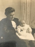 Eugénie Sladden & granddaughter