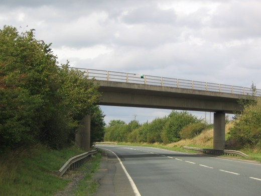  	  Aldington - Offenham Road bridge over A46 