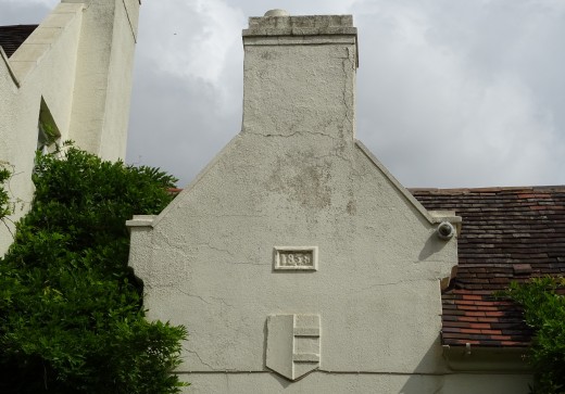 Close-up of date plaque 1858 on Aldington Lodge, August 2017.