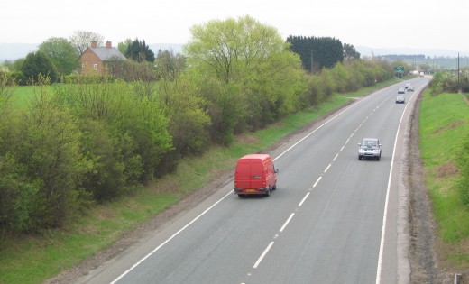 Evesham Bypass and Upper Dene looking south from Offenham Road bridge, April 2006.