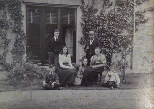 Sladden family c1894