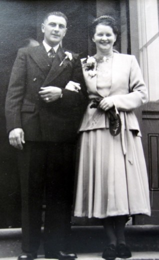 1951 wedding – Bill Walters & Vera Drinkwater