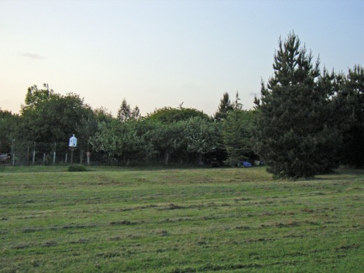 Land between 68 & 90 Bretforton Road