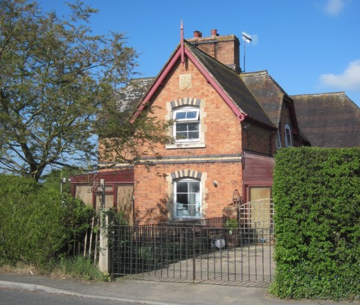 6 Longdon Hill