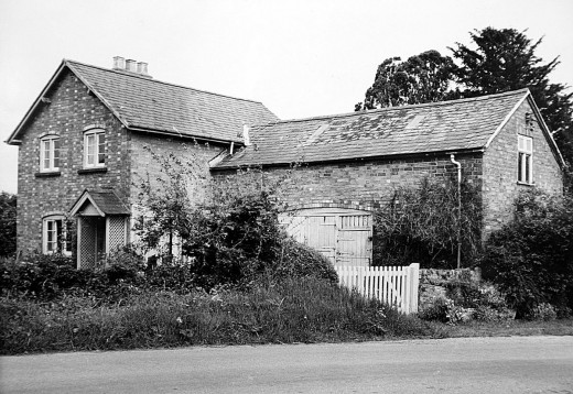 Orchard House, Station Road