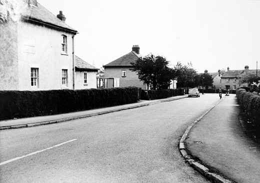 Synehurst Crescent, junction with Synehurst