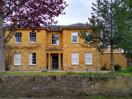 Aldington Manor, Village Street